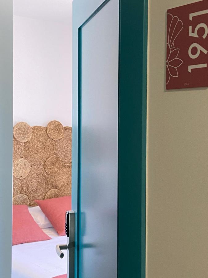 Mamavira Hospedaje Hotell Meaño Exteriör bild